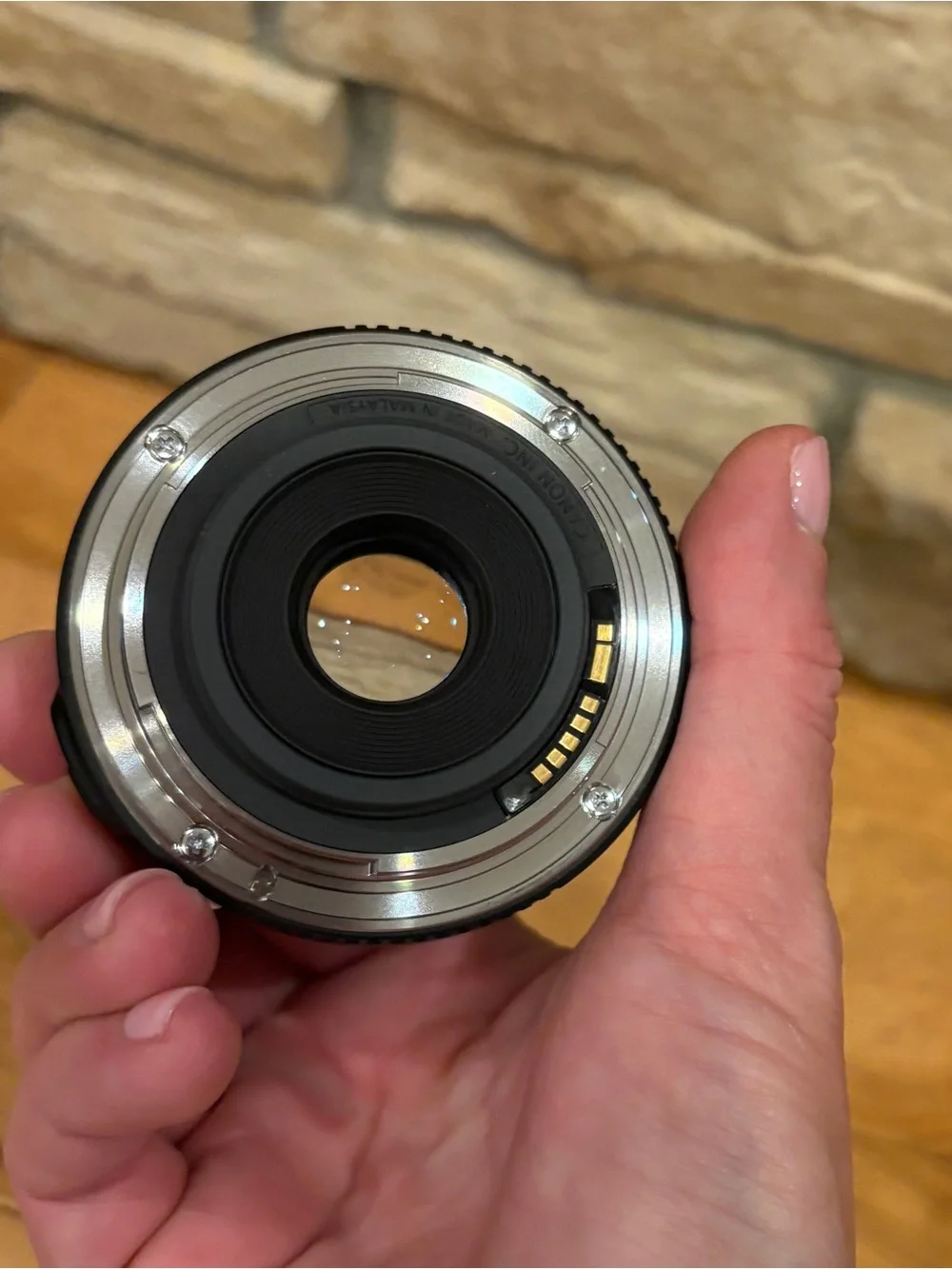 Canon EF-S 24mm f/2.8 STM Pancake Lens - Black